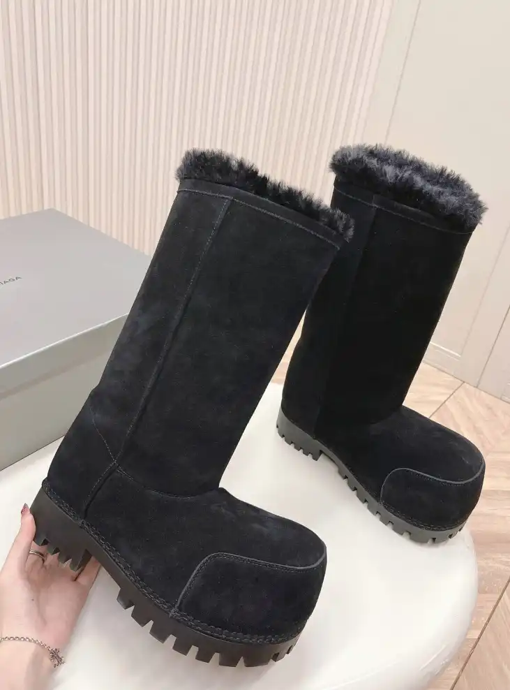 hype Balenciaga Boots