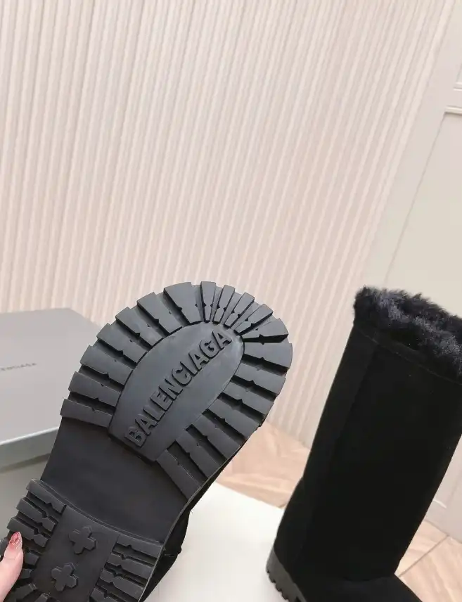 hype Balenciaga Boots