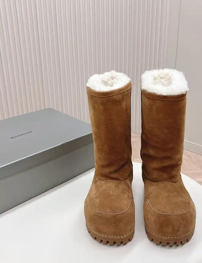 hype Balenciaga Boots