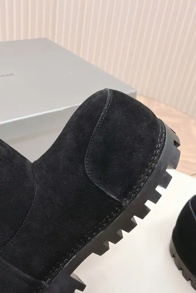 hype Balenciaga Boots