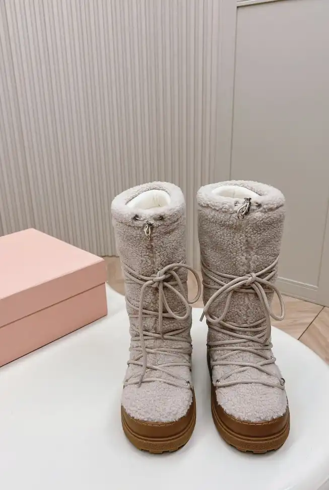 hype Miu Miu Boots