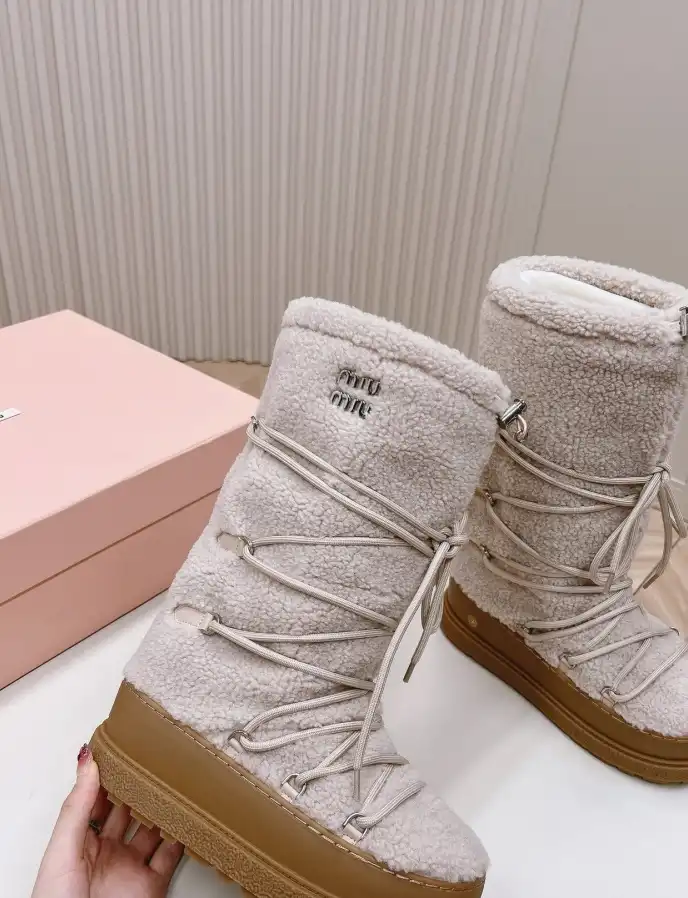 hype Miu Miu Boots