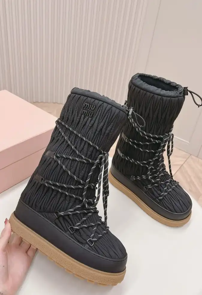 hype Miu Miu Boots