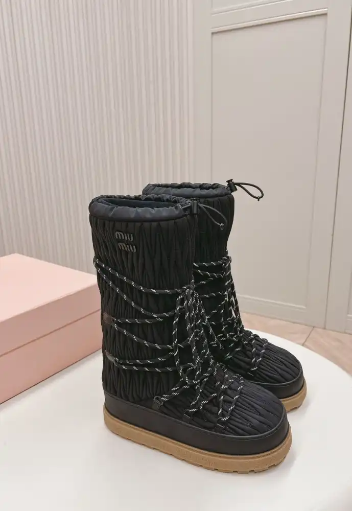 hype Miu Miu Boots