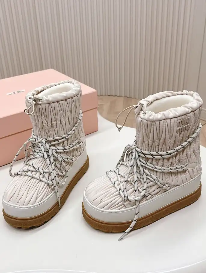 hype Miu Miu Boots