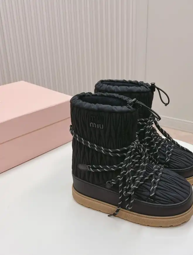 hype Miu Miu Boots