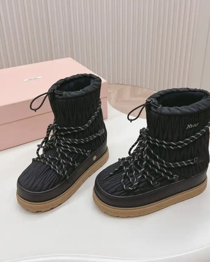 hype Miu Miu Boots