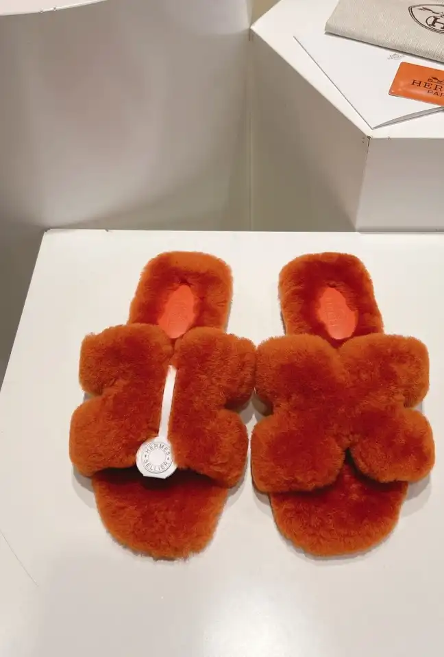 hype Hermes Slippers