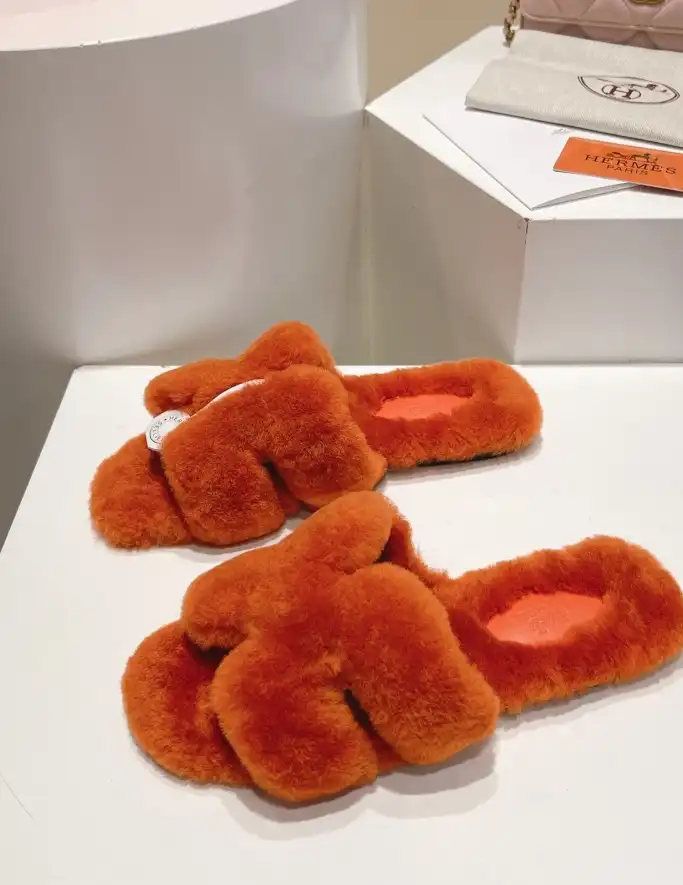 hype Hermes Slippers