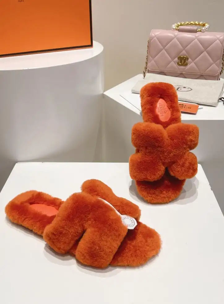 hype Hermes Slippers