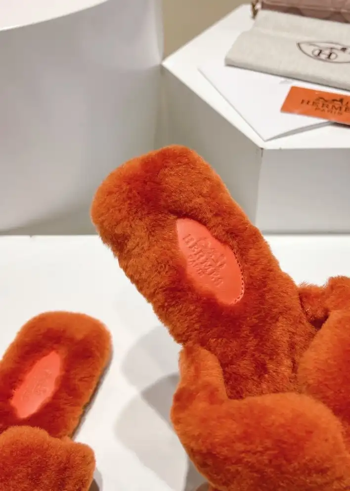 hype Hermes Slippers