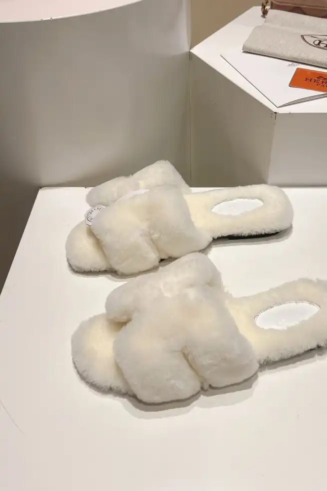 hype Hermes Slippers