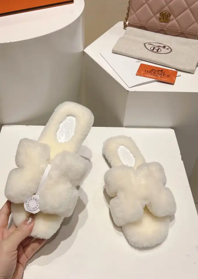 hype Hermes Slippers