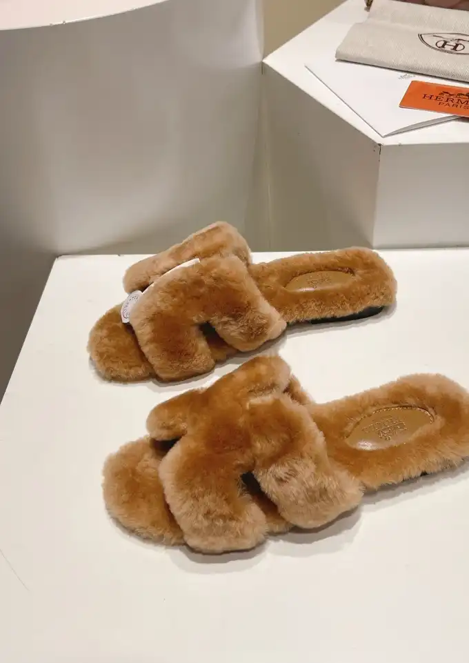 hype Hermes Slippers