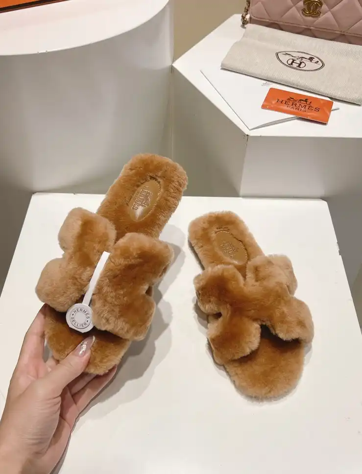 hype Hermes Slippers