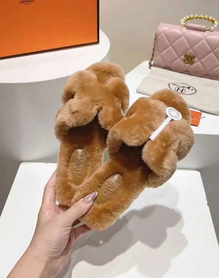 hype Hermes Slippers