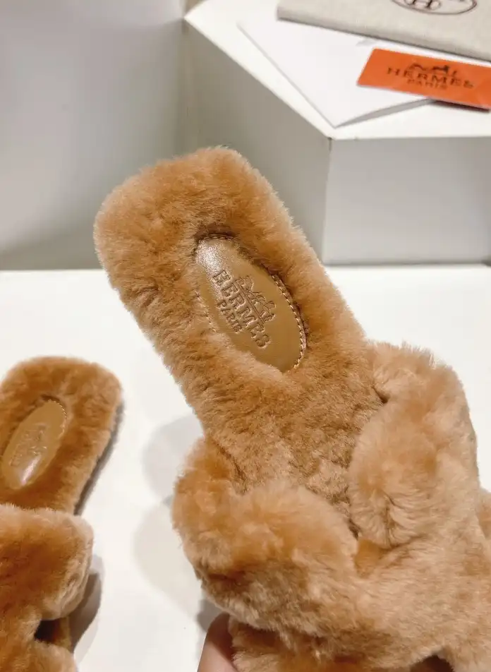 hype Hermes Slippers