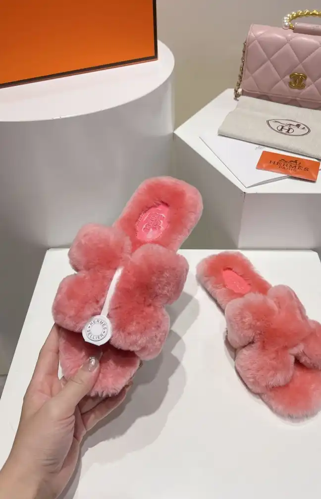 hype Hermes Slippers