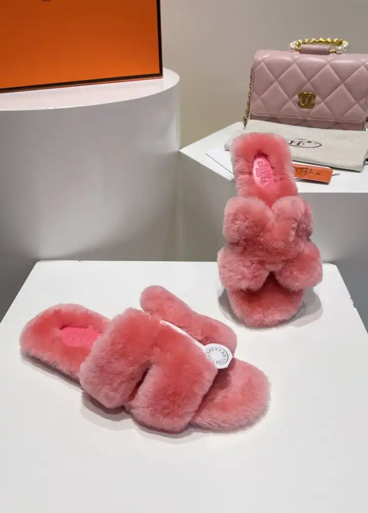 hype Hermes Slippers