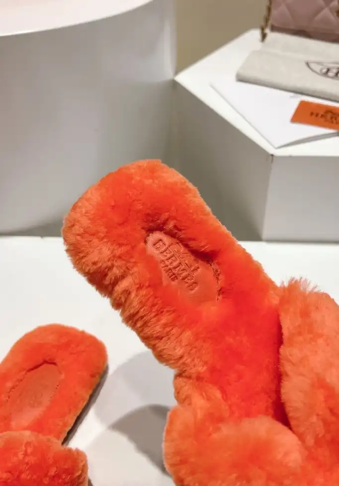 hype Hermes Slippers