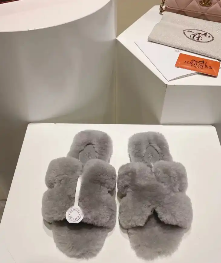 hype Hermes Slippers