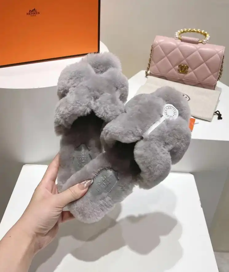 hype Hermes Slippers