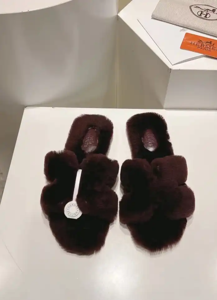 hype Hermes Slippers