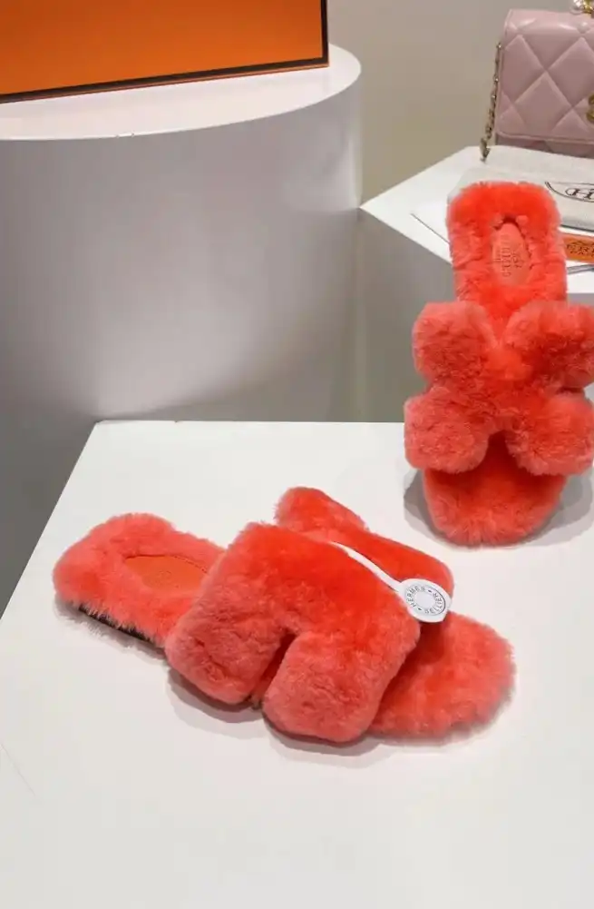 hype Hermes Slippers