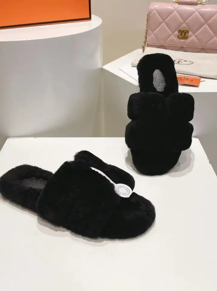 hype Hermes Slippers