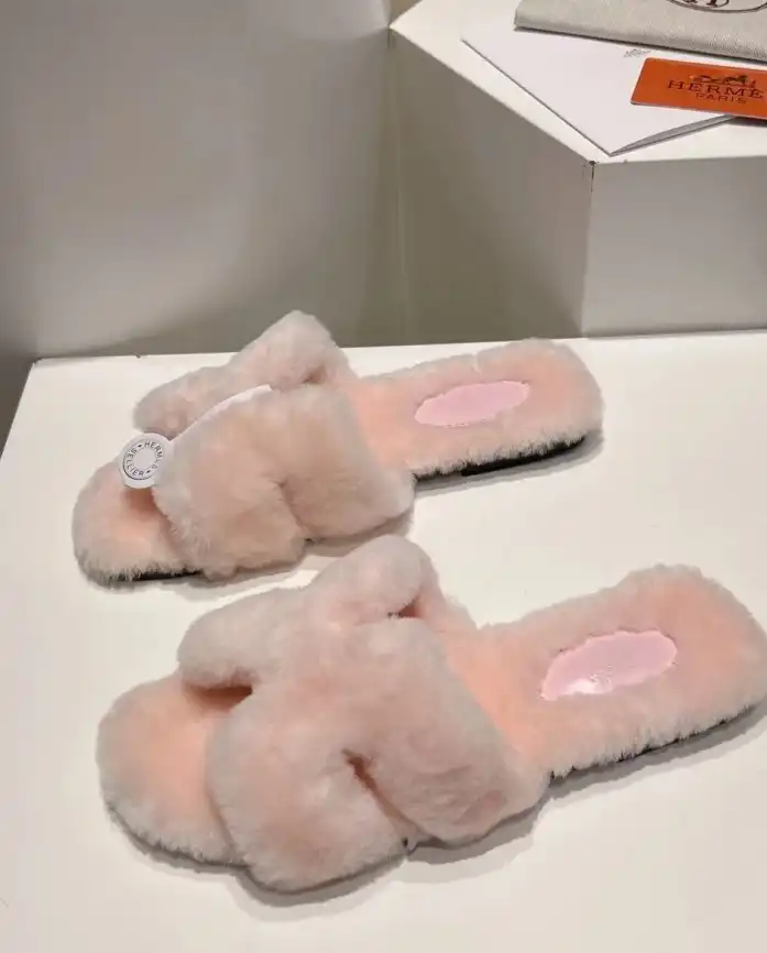 hype Hermes Slippers