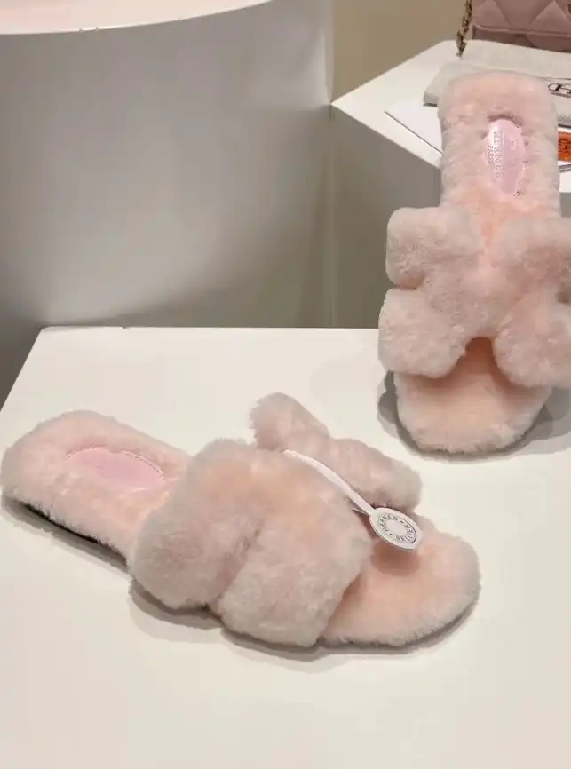 hype Hermes Slippers