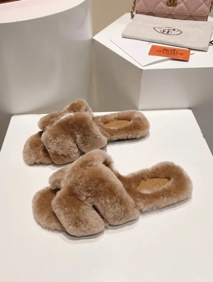 hype Hermes Slippers