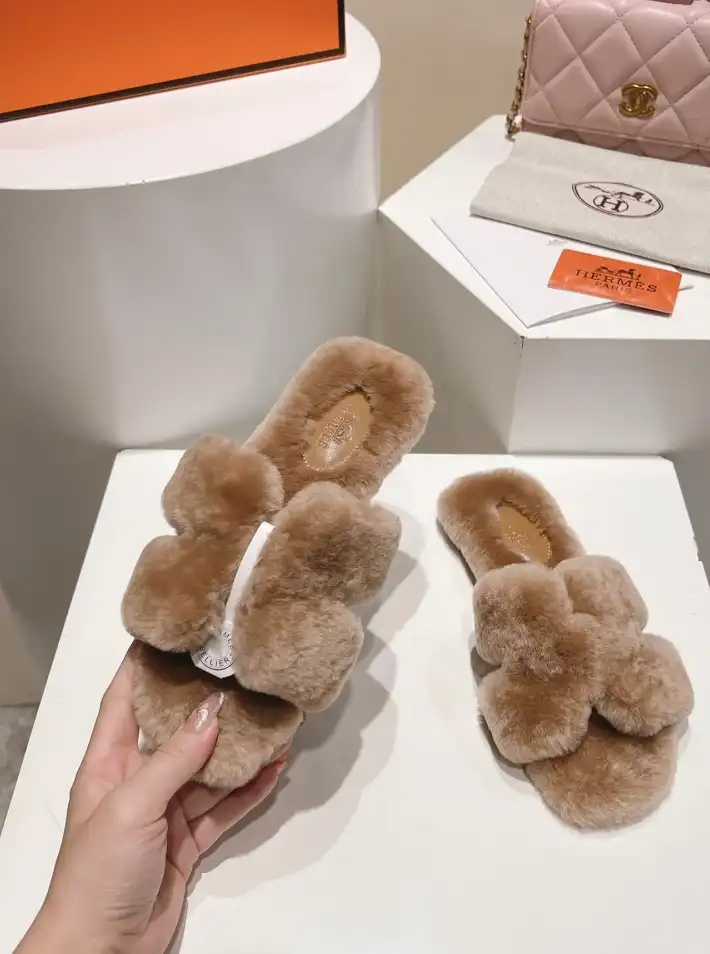 hype Hermes Slippers