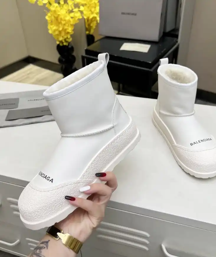 hype Balenciaga Boots