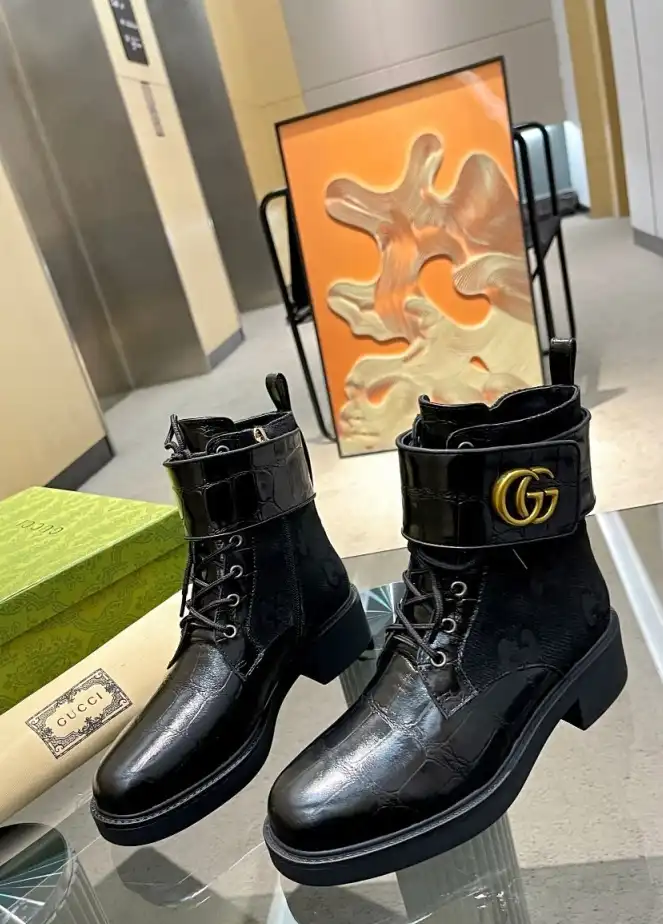 hype Gucci Boots