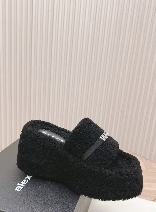 hype Alexander Wang Slippers