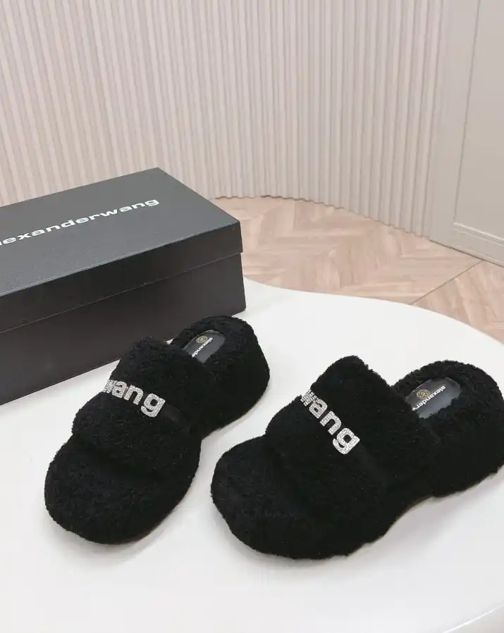 hype Alexander Wang Slippers