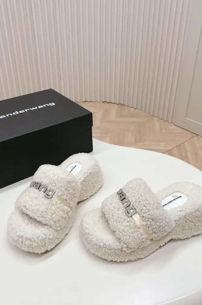 hype Alexander Wang Slippers