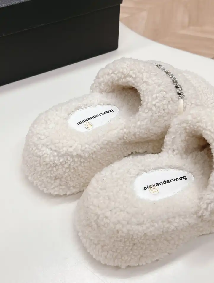 hype Alexander Wang Slippers