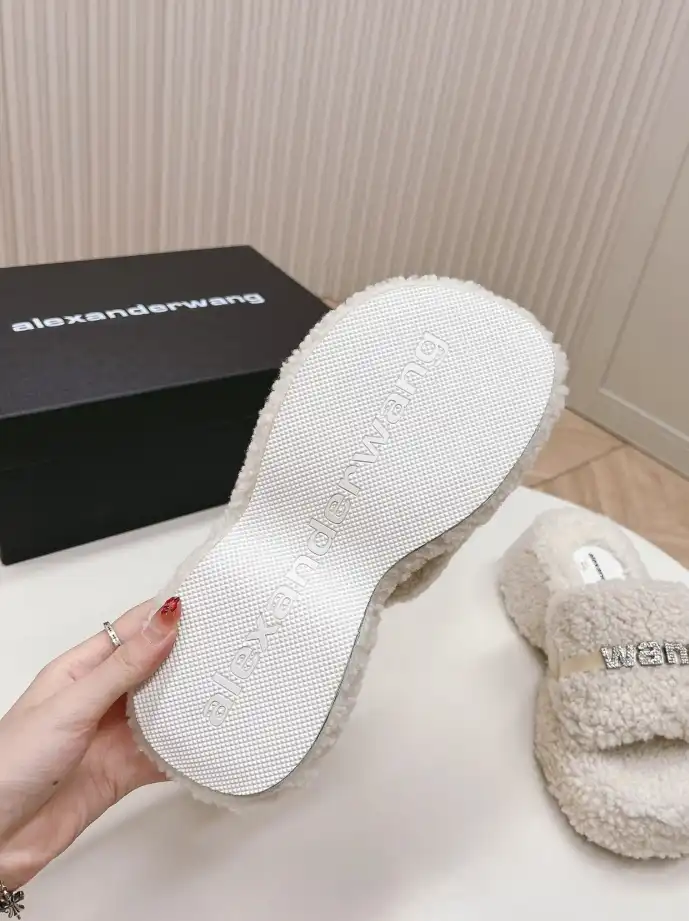 hype Alexander Wang Slippers