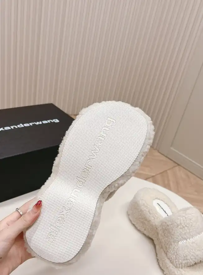 hype Alexander Wang Slippers