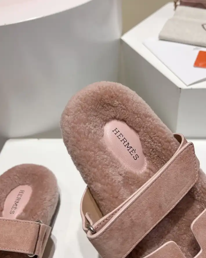 hype Hermes Slippers