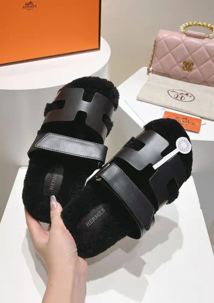 hype Hermes Slippers