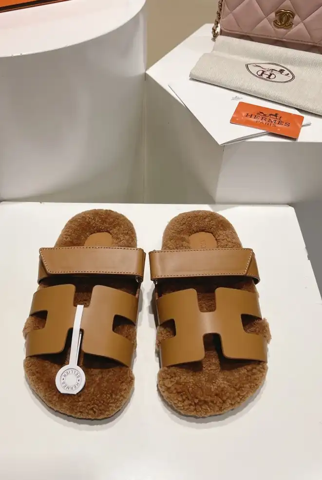 hype Hermes Slippers