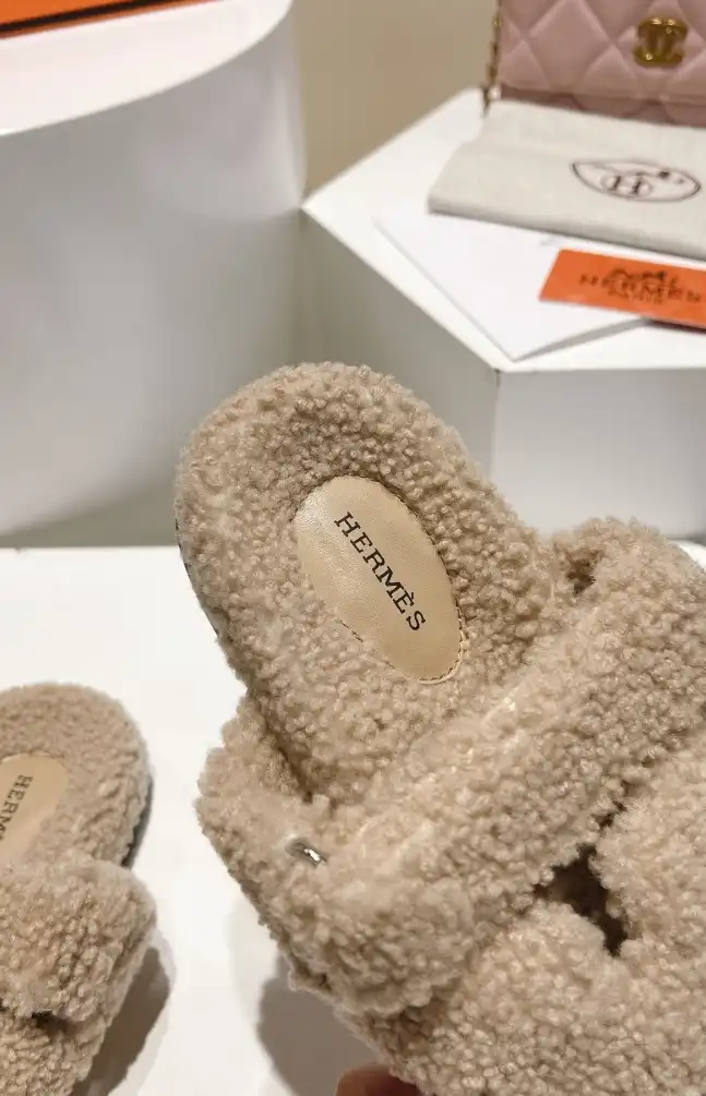 hype Hermes Slippers