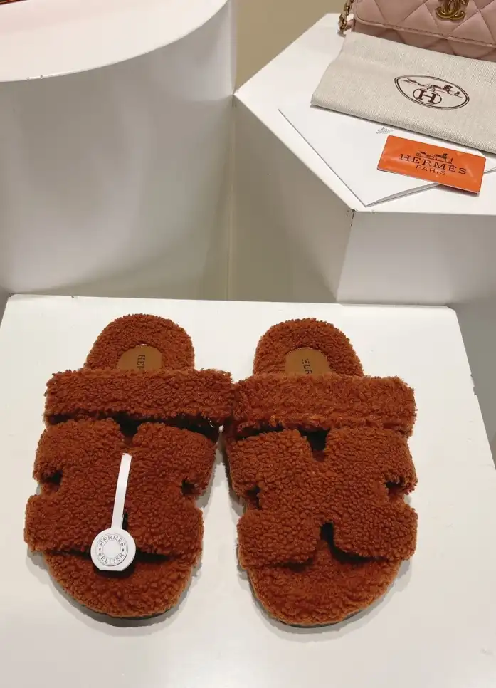 hype Hermes Slippers