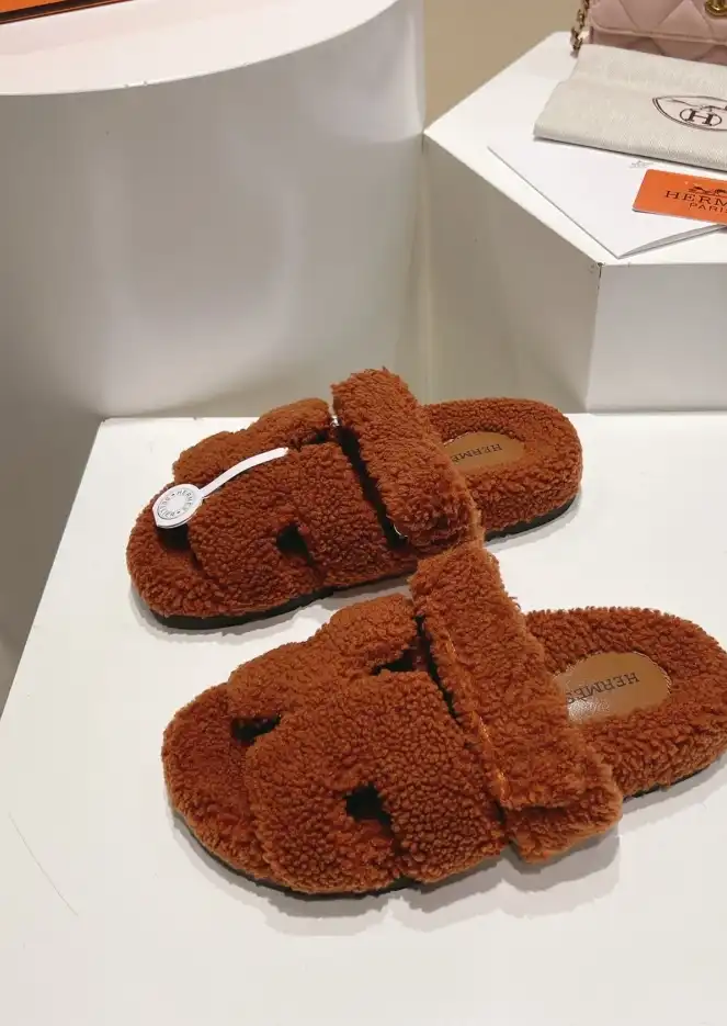 hype Hermes Slippers