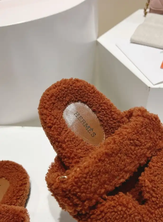 hype Hermes Slippers