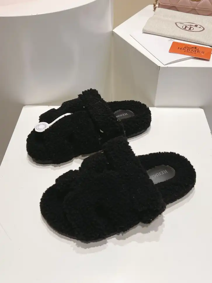 hype Hermes Slippers