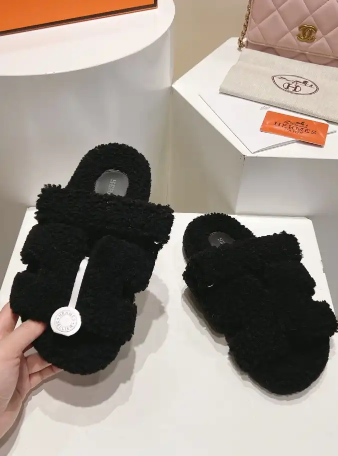 hype Hermes Slippers